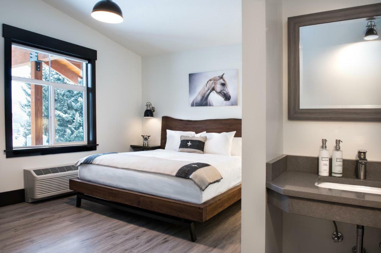 Compass Rose Lodge Huntsville Esterno foto