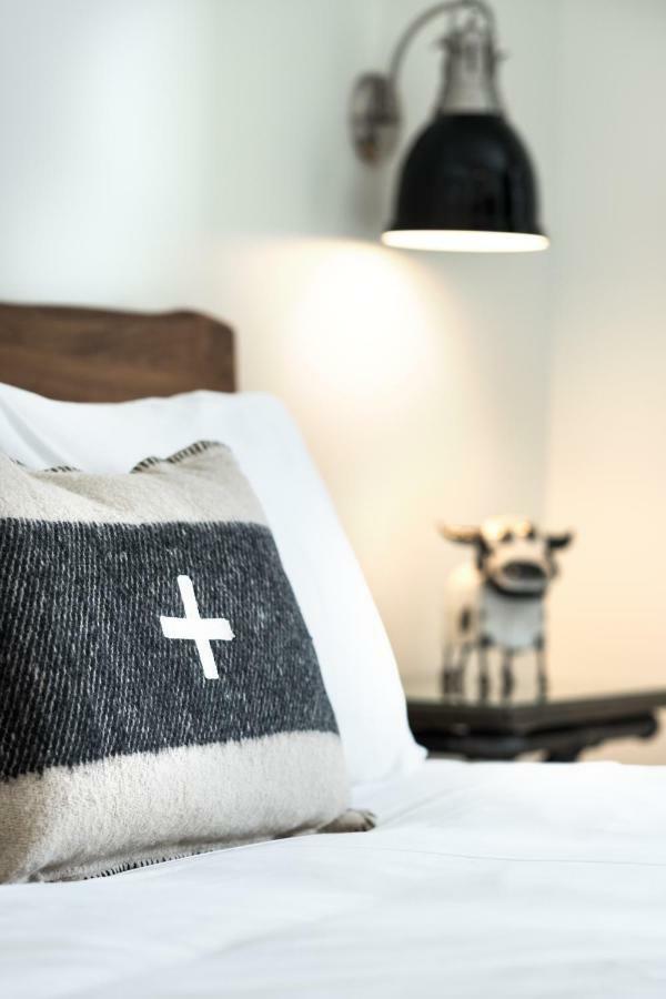 Compass Rose Lodge Huntsville Esterno foto